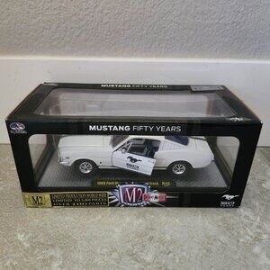 M2 Machines 1965 Ford Mustang GT 2+2 Fastback White Ltd Ed 5000 Pieces